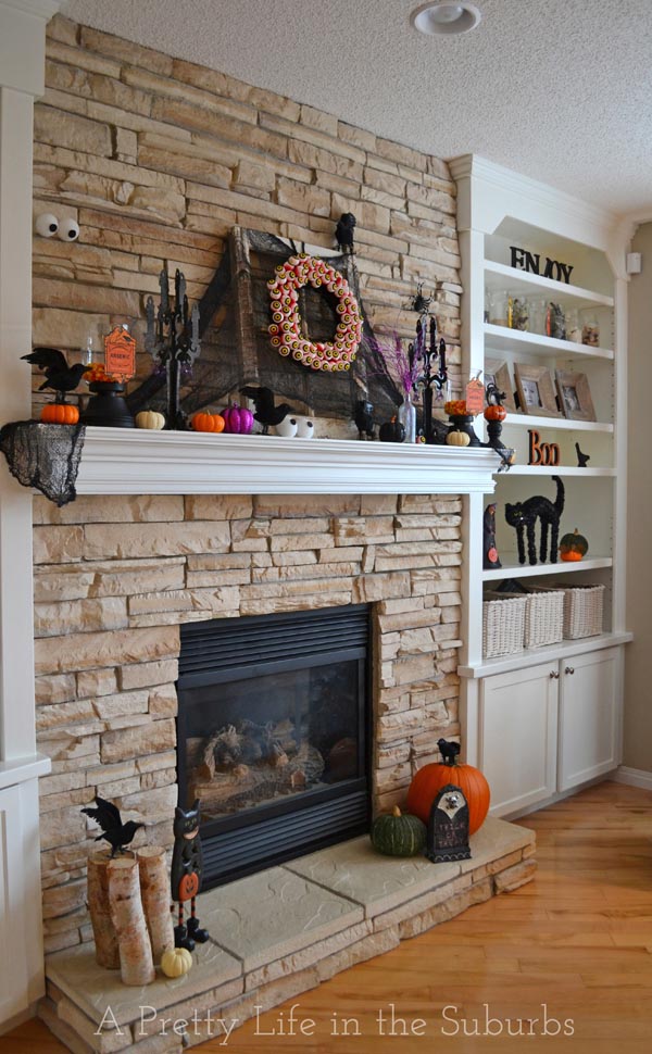 HalloweenMantel2012b