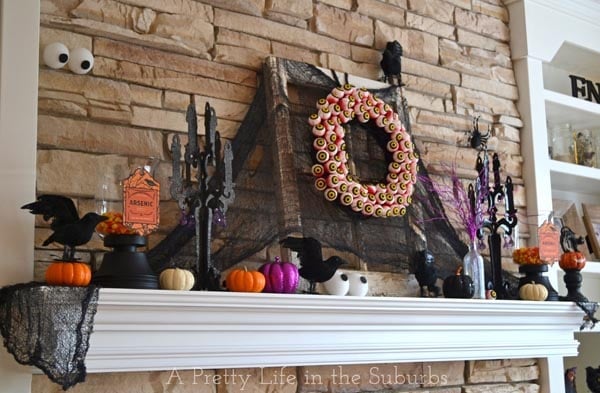 HalloweenMantel2012c
