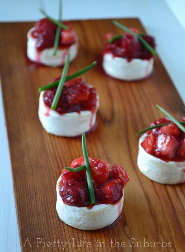 Cedar Planked Fruit & Wine Brie Bites {A Pretty Life}3
