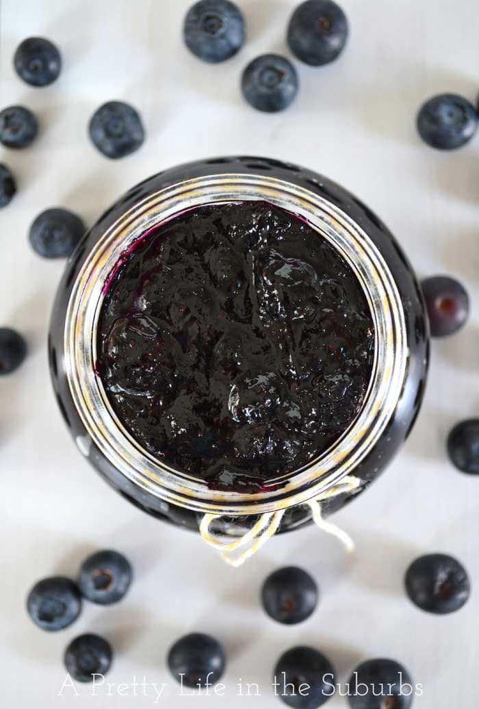 Easy Blueberry Jam {A Pretty Life}